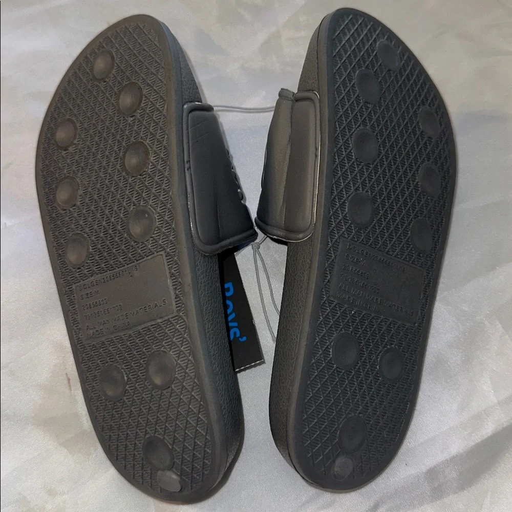 NWT Boys Slam Dunk Basketball Sandal Slides Shoes Size M 13/1
